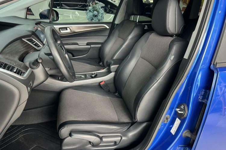 Used Honda Jade 2017 1.8L automatic Comfort version 5 seats Left Front Seat