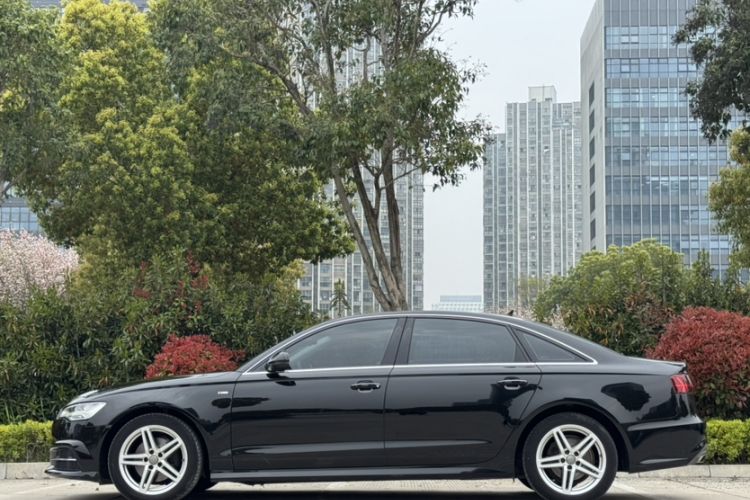 Used Audi A6L 2018 30th Anniversary Edition 30 FSI Style Model
