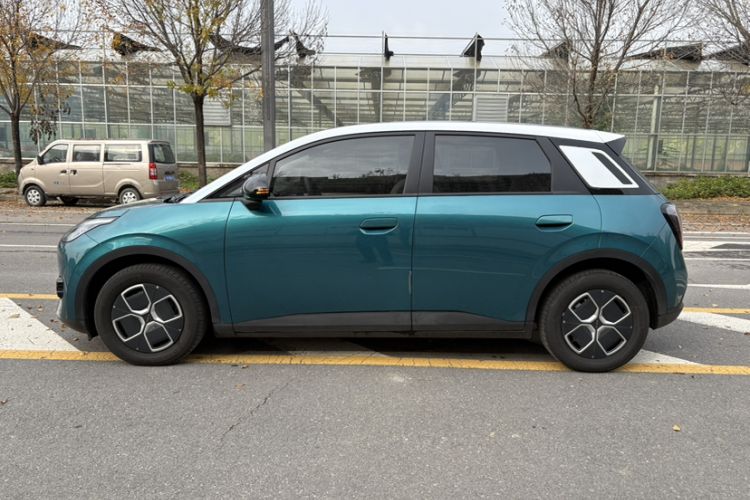 Used AION UT 2025 330 Starlight Edition
