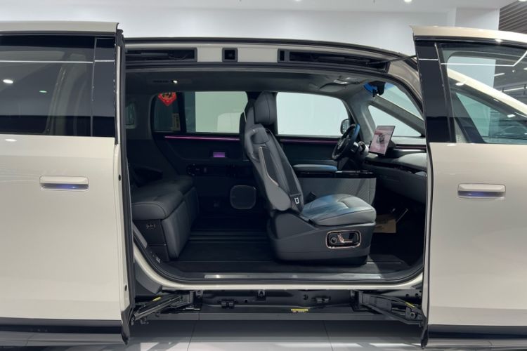 Used Zeekr MIX 2025 Long-Range Intelligent Driving Edition
