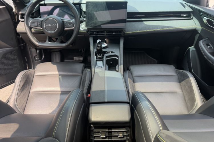 Used Lynk & Co 03 2023 1.5TD DCT JingPro
