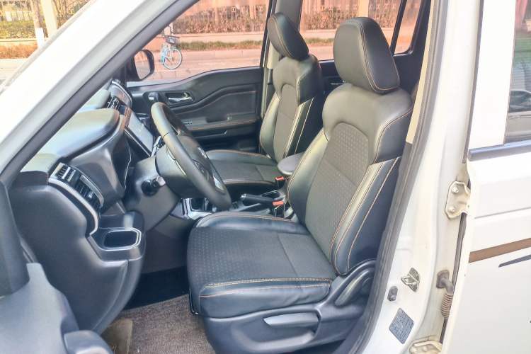 Used CHANGAN OSHAN X70A 2018 1.5L Manual Luxury Model
