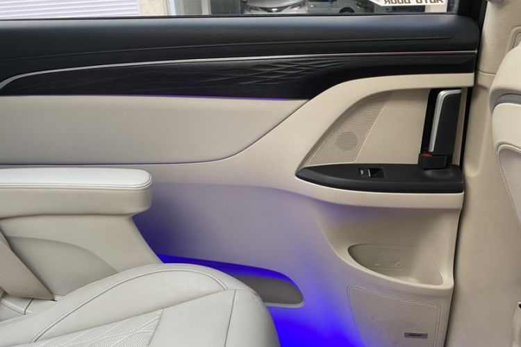 Used Buick GL8 2020 Avenir Avia Six-Seat Deluxe Edition Interior 7