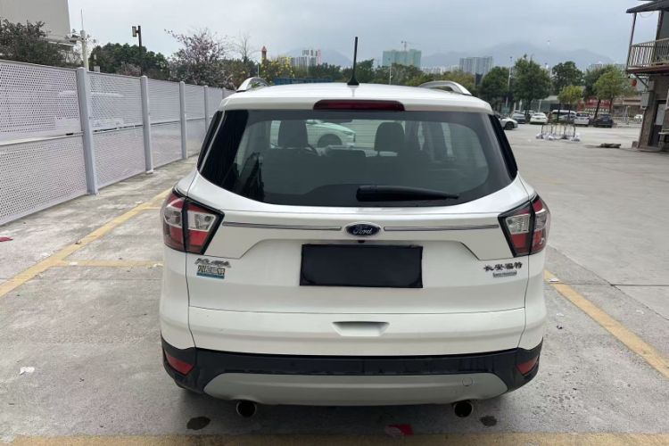 Used Ford Kuga 2018 EcoBoost 180 Two-Wheel-Drive Platinum Edition