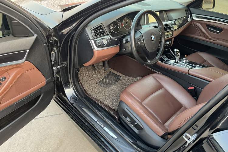 Used BMW 5 Series 2014 520Li Elegant Model