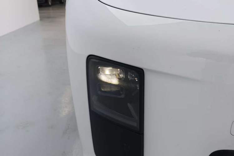 Used Li Auto i8 2025 Model Standard Version