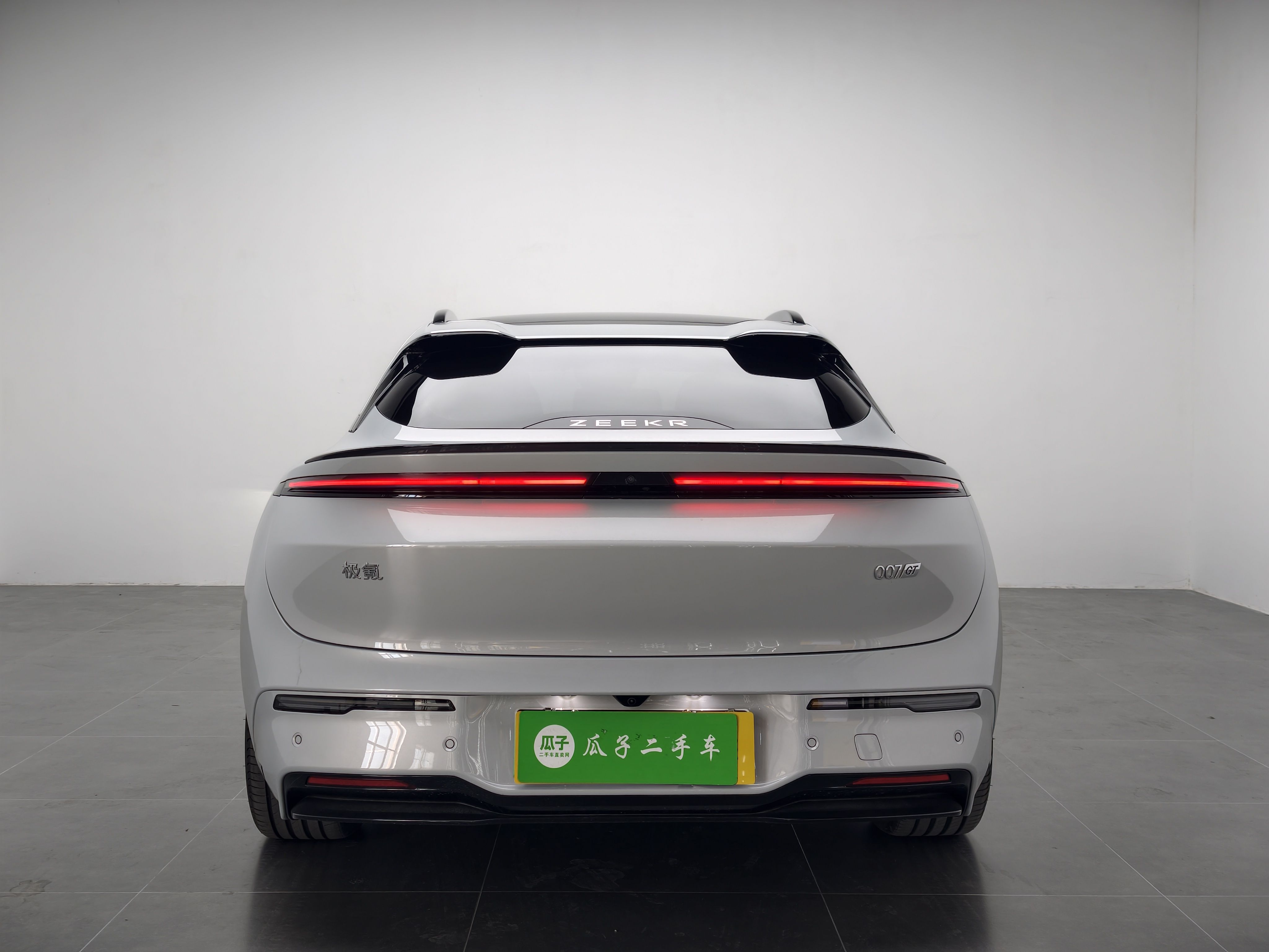 Zeekr 007GT 2026 Model Rear-Drive Max Version 75 kWh — снимка 15