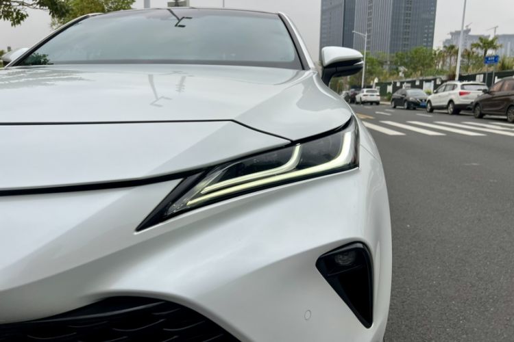 Used Toyota Venza 2022 2.0L CVT Two-Wheel Drive Prestige Edition Exterior 9