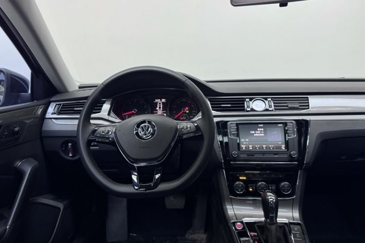 Used Volkswagen Passat 2017 330TSI DSG Luxury Edition