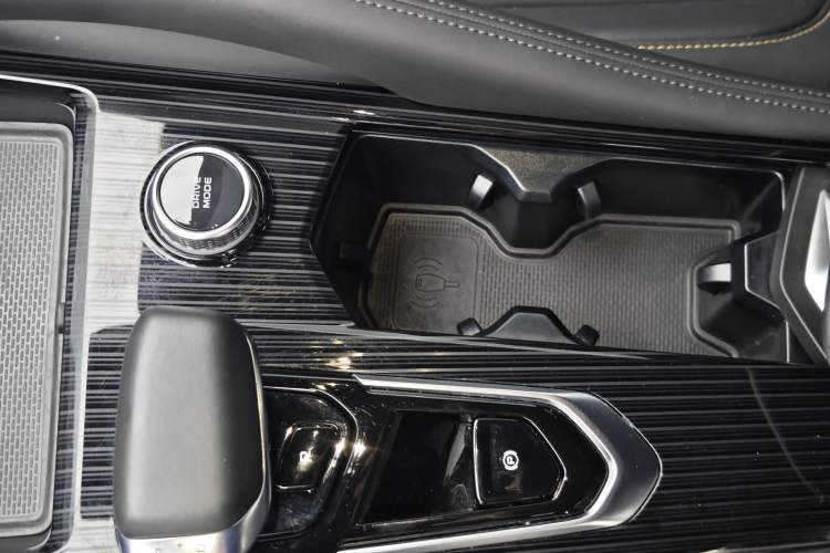 Used Geely Auto Monjaro L 2024 2.0TD DCT EVO Two-Wheel Drive Long-Range Version
