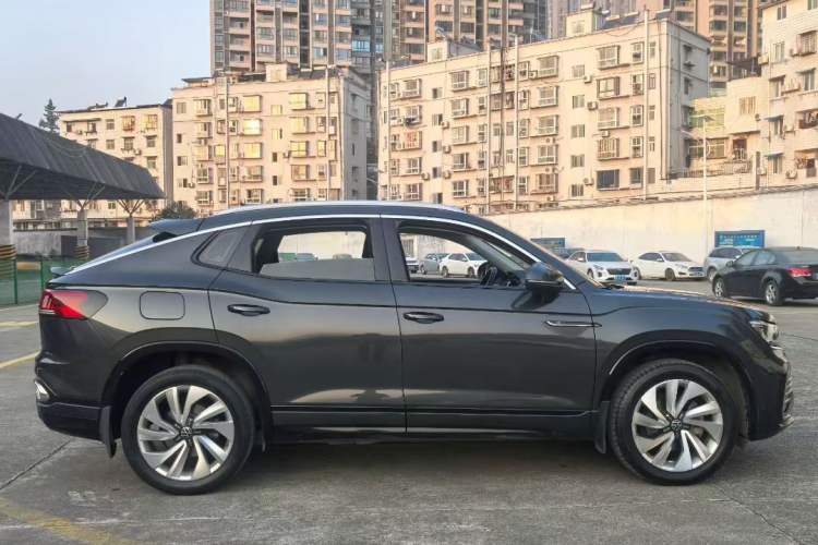 Used Volkswagen Tayron X 2020 330TSI Two-Wheel Drive Luxury Smart Connectivity Version