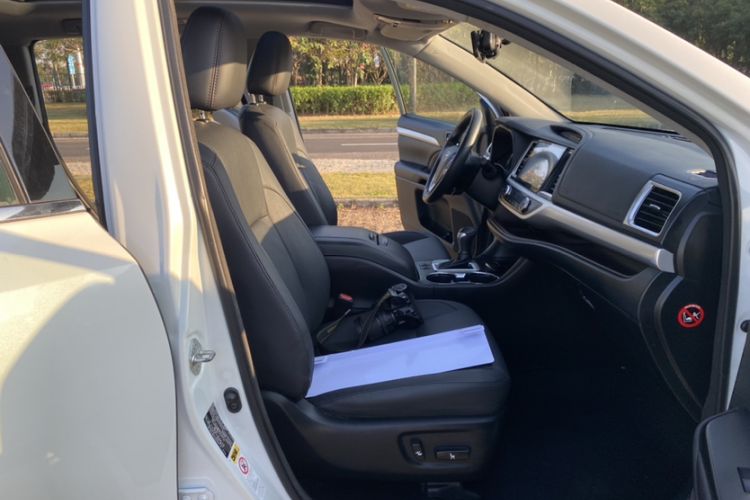 Used Toyota Highlander 2017 2.0T Two-Wheel Drive Luxury Edition 7 Seats
