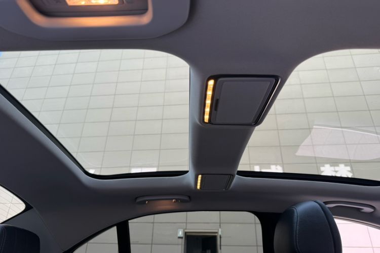 Used Mercedes-Benz C-Class 2021 C 200 L Fashion Edition Sport Version Trunk