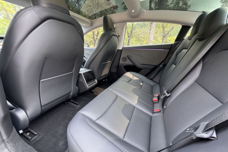 Used Tesla Model 3 2025 Model Revised Rear-Wheel-Drive Version Interior 3