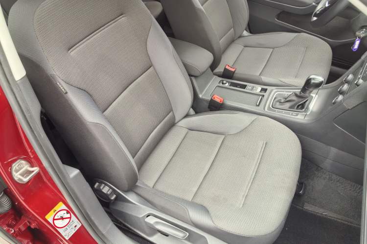 Used Volkswagen Golf 2015 1.6L Automatic Comfort Model
