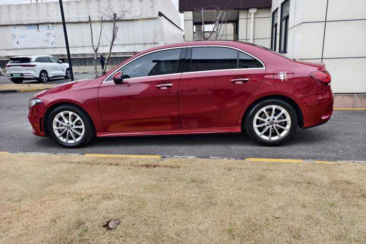Used Mercedes-Benz A-Class 2020 Restyled A 200 L Sport Sedan Fashion Version