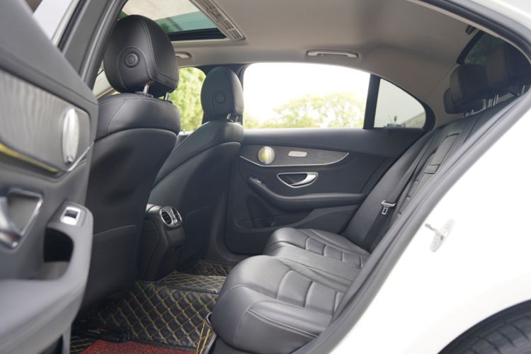 Used Mercedes-Benz C-Class 2017 C 180 L Sport Edition Interior 15