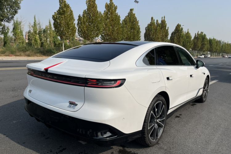 Used VOYAH PASSION 2024 PHEV Four-Wheel Drive Ultra-Long Range Flagship Model