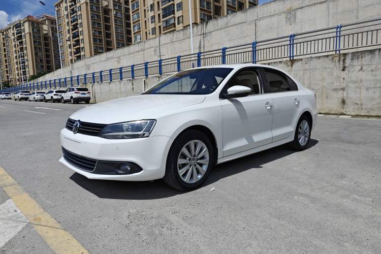 Used Volkswagen Sagitar 2014 1.4TSI Automatic Luxury Model