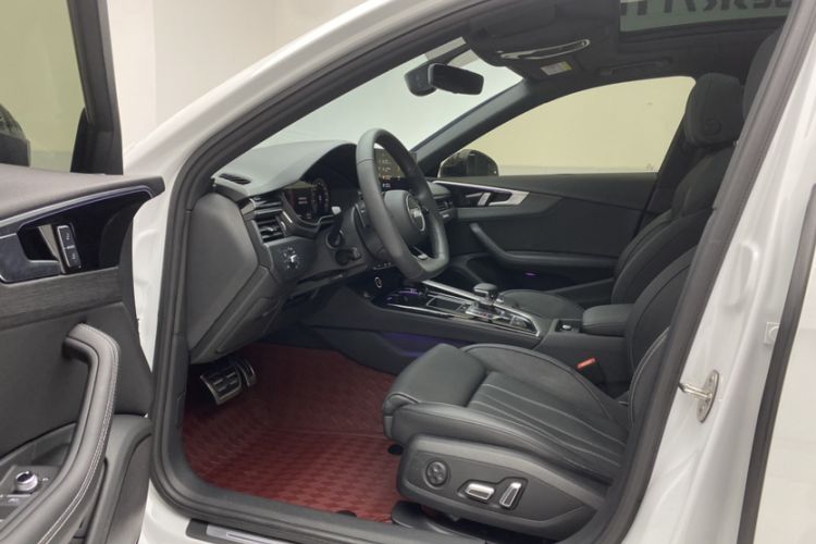 Used Audi A4L 2024 40 TFSI Luxury Dynamic Edition Interior 2