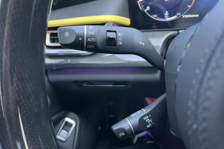 Used Hongqi H6 2023 2.0T ZhiShang Version
