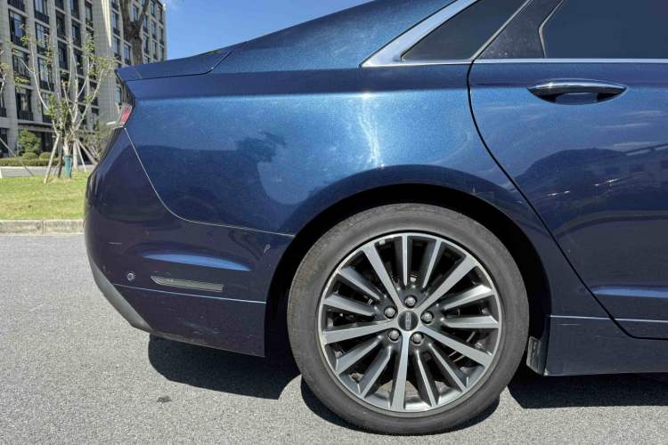 Used Lincoln MKZ 2017 2.0T Luxury Edition
