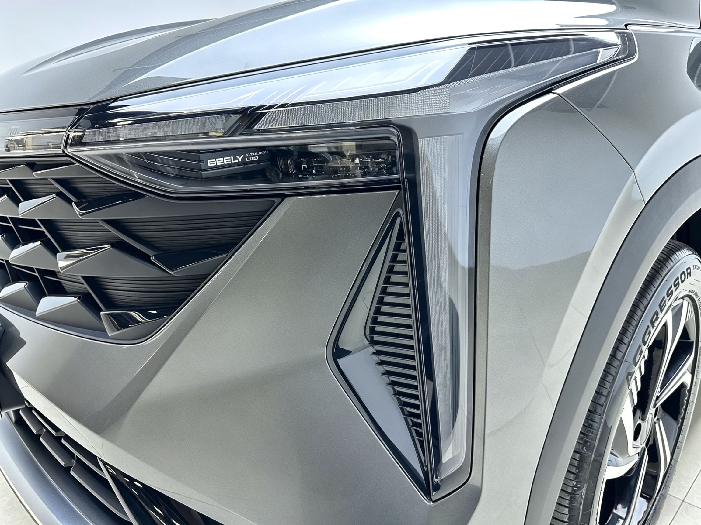 Geely Auto Emgrand X7 Sport 2023 Boyue COOL 1.5TD Smart Connect+ — снимка 9