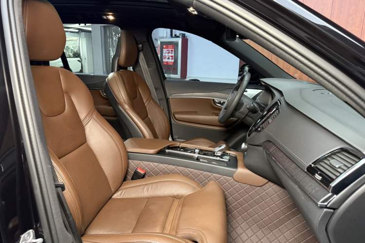 Used Volvo XC90 New Energy 2022 E-Drive Hybrid T8 Luxury Flagship 7-Seater