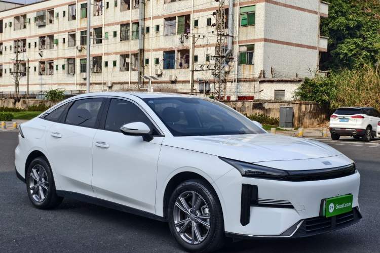 Used Geely Galaxy L6 2025 EM-i 140km Long-Range Version