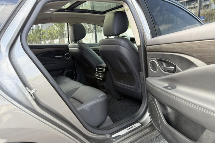 Used Geely Auto Emgrand GT 2017 2.4L Luxury Model