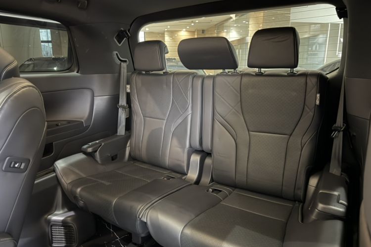 Used Toyota Vellfire 2024 Crown Dual-Engine 2.5L Ultimate Edition