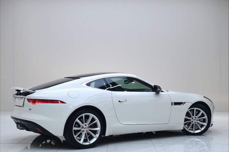 Used Jaguar F-TYPE 2015 3.0 SC S Hardtop Version
