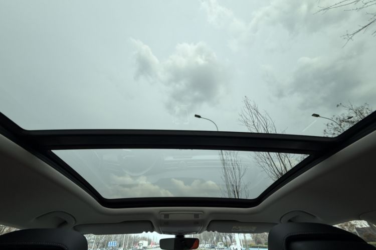 Used Volkswagen Magotan 2023 2 Million Units Limited Edition 330TSI DSG Leading Version Interior 8