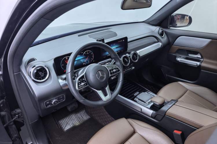 Used Mercedes-Benz GLB 2023 Refreshed GLB 200 Dynamic Edition
