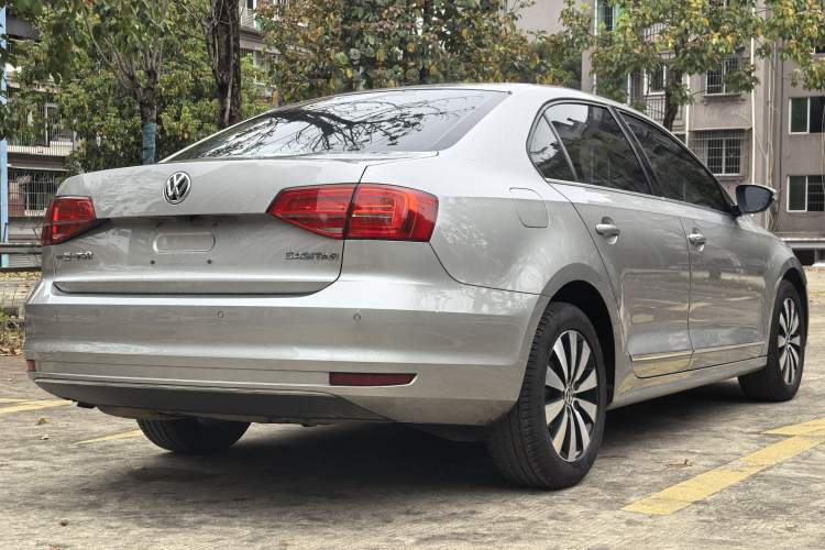 Used Volkswagen Sagitar 2018 1.6L Manual Comfort Model
