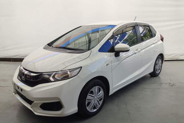 Used Honda Fit 2018 1.5L CVT Comfort Version Guazi used car, China used car export, Used car for sale, Used Honda cars, Cheapest cars for sale