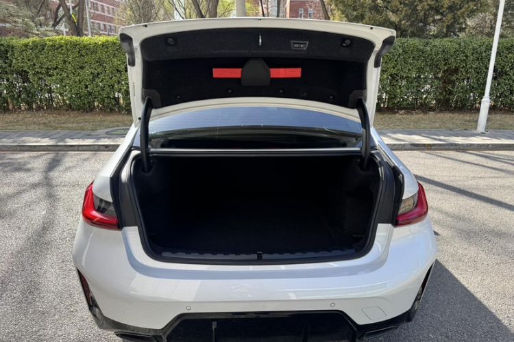 Used BMW 3 Series 2025 330Li M Sport Shadowline Package