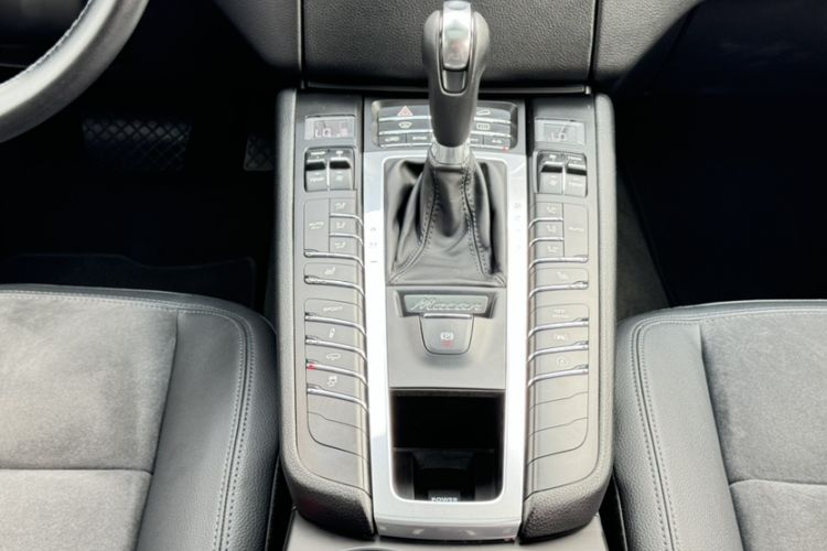 Used Porsche Macan 2017 Macan S 3.0T Interior 15