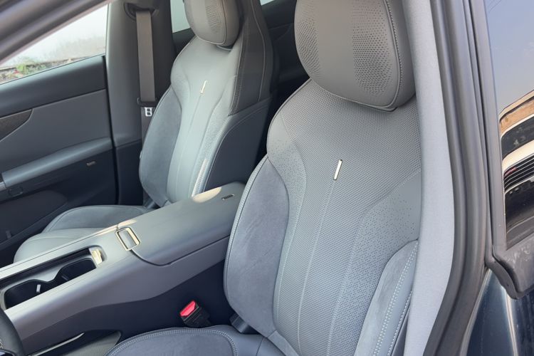 Used Lynk & Co 07 2024 EM-P 126 Long-Range Ultra
