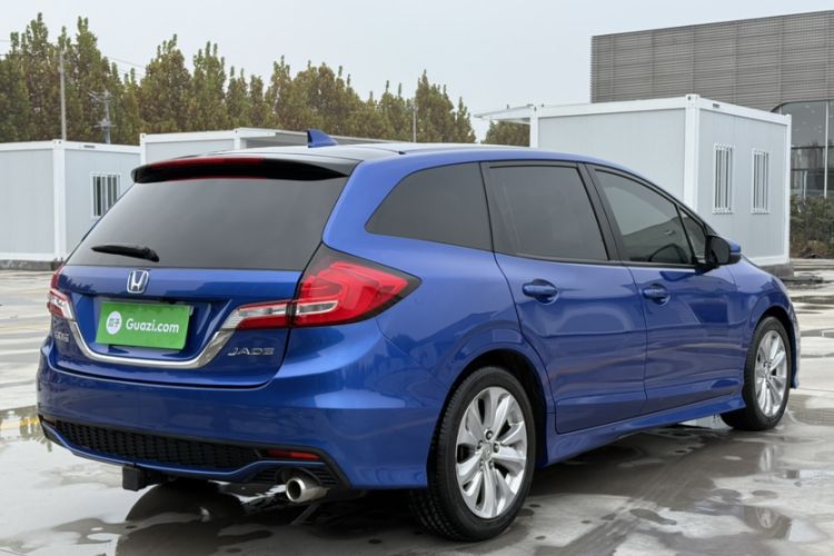 Used Honda Jade 2017 1.8L automatic Comfort version 5 seats
