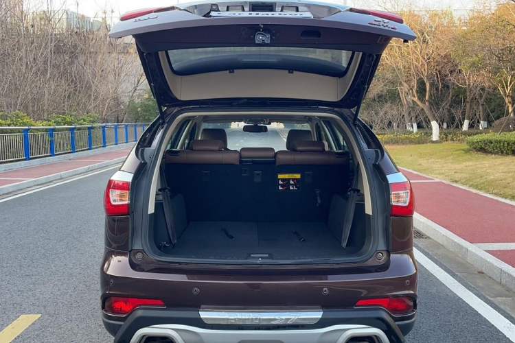 Used BYD S7 2016 2.0T Automatic Prestige Plus Trunk