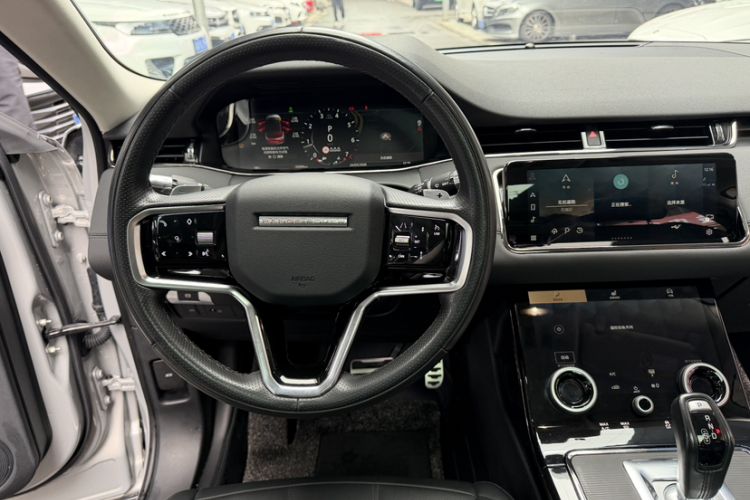 Used Land Rover Range Evoque 2022 Aurora L 249 PS R-Dynamic Collins Antique Bronze Special Edition Interior 7