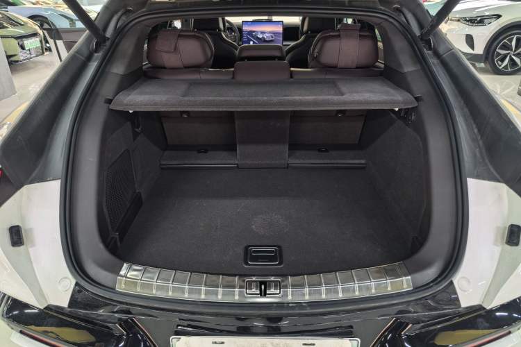 Used Denza Z9GT 2024 1100 Four-Wheel Drive Ultra Version Trunk