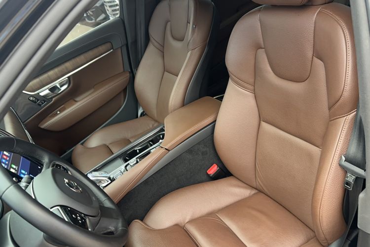 Used Volvo S90 2024 B5 Zhiyuan Luxury Edition
