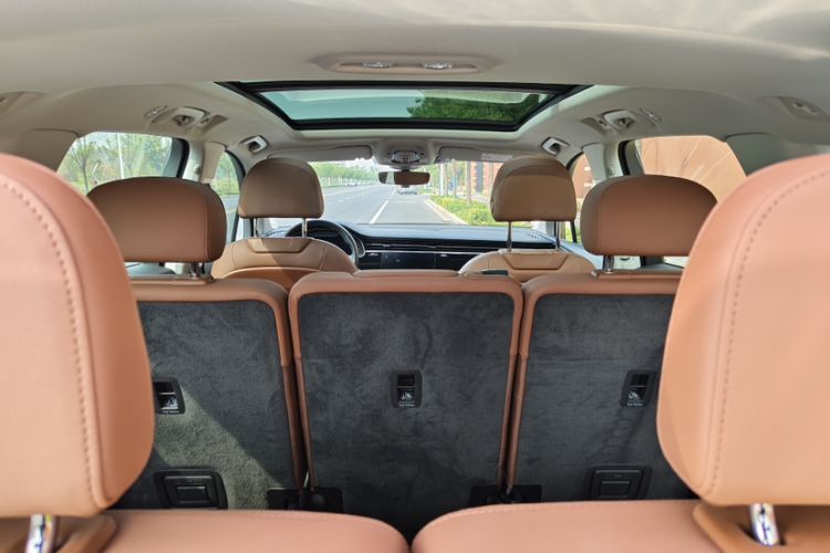 Used Audi Q7 2020 55 TFSI quattro S line sports model Interior 12