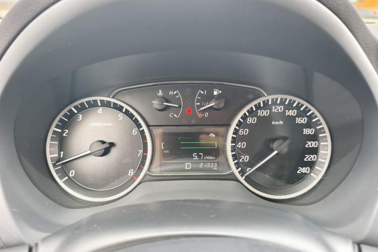 Used Nissan Sylphy 2021 Classic 1.6XL CVT Luxury Edition Odometer Close Up