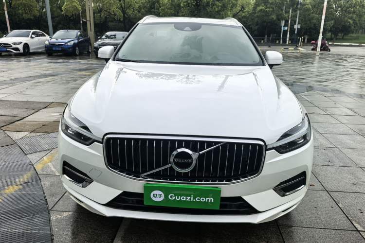Used Volvo XC60 2021 T5 4x4 Smart Luxury Edition Front