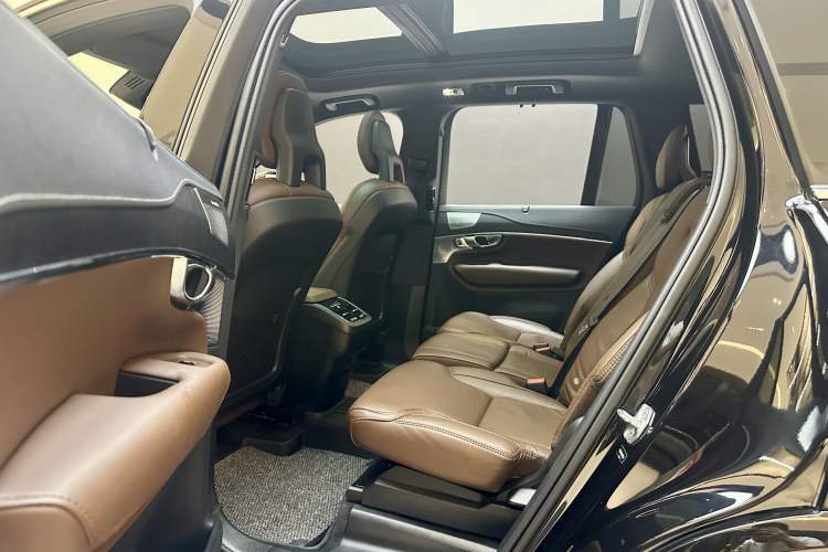 Used Volvo XC90 2021 B6 Luxury Smart Edition 7-Seater
