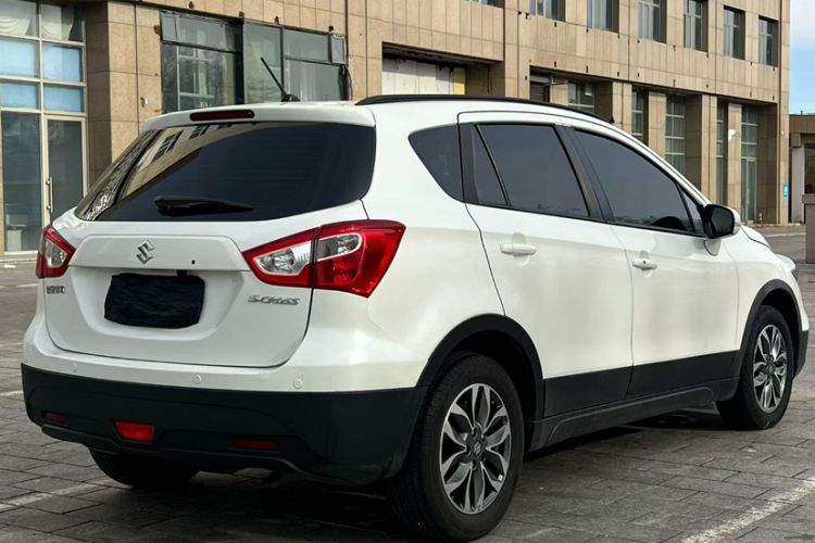 Used Suzuki Vitara S-Cross 2017 1.6L CVT Two-Wheel Drive Urban Fashion Model
