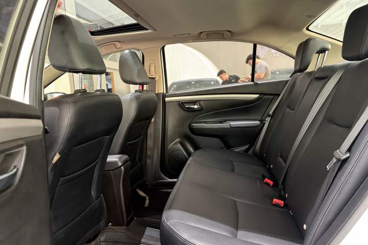 Used Suzuki Alivio 2015 1.6L Automatic Enjoyment Model
